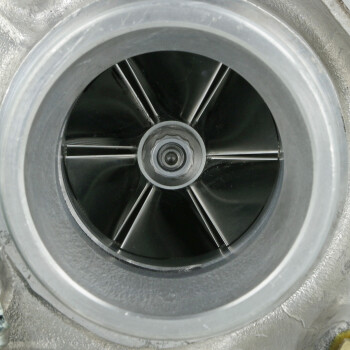 Volvo XC70 2.4 Turbo Hybrid Turbo (49189-01360)