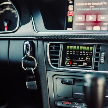CANchecked MFD28 GEN 2 - 2.8" OBD2 Display Audi A4 (B8) - LHD
