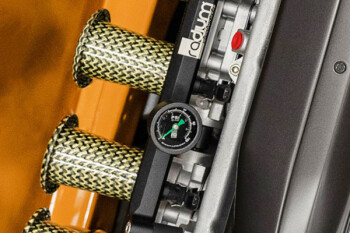Fuel pressure gauge - 0-100 psi / 0-6.5 bar - Dash 6 adapter