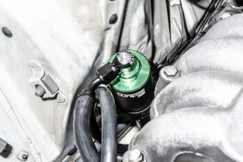 Fuel hanger plumbing kit - late Nissan...