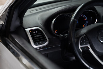 P3 V3 OBD2 - Jeep Grand Cherokee Gauge Red bars / White...