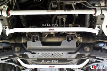 Front Lower Tiebar Toyota Hiace/H200 04+